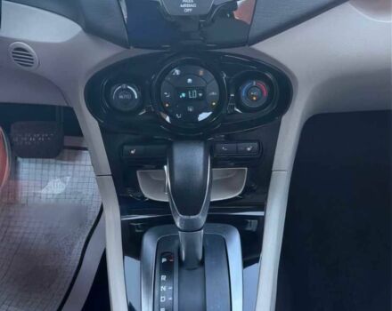 Белый Форд Фиеста, объемом двигателя 1.6 л и пробегом 79 тыс. км за 1300 $, фото 6 на Automoto.ua