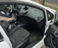Белый Форд Фиеста, объемом двигателя 1 л и пробегом 165 тыс. км за 6850 $, фото 4 на Automoto.ua