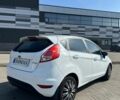 Білий Форд Фієста, об'ємом двигуна 1 л та пробігом 147 тис. км за 7500 $, фото 5 на Automoto.ua