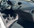 Белый Форд Фиеста, объемом двигателя 1 л и пробегом 120 тыс. км за 5700 $, фото 5 на Automoto.ua