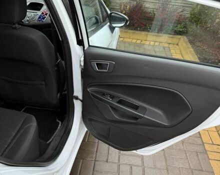 Білий Форд Фієста, об'ємом двигуна 1 л та пробігом 150 тис. км за 7450 $, фото 11 на Automoto.ua