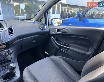 Білий Форд Фієста, об'ємом двигуна 1 л та пробігом 147 тис. км за 6000 $, фото 13 на Automoto.ua