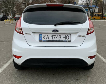Белый Форд Фиеста, объемом двигателя 1.24 л и пробегом 212 тыс. км за 6500 $, фото 3 на Automoto.ua