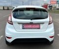 Білий Форд Фієста, об'ємом двигуна 1.25 л та пробігом 143 тис. км за 8200 $, фото 4 на Automoto.ua