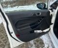 Білий Форд Фієста, об'ємом двигуна 1 л та пробігом 167 тис. км за 7000 $, фото 10 на Automoto.ua