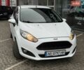 Белый Форд Фиеста, объемом двигателя 1 л и пробегом 60 тыс. км за 8990 $, фото 1 на Automoto.ua