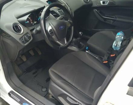 Белый Форд Фиеста, объемом двигателя 1.24 л и пробегом 76 тыс. км за 6499 $, фото 4 на Automoto.ua