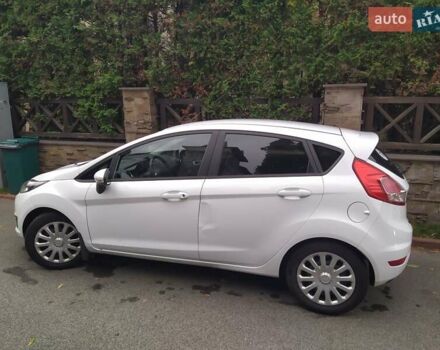 Белый Форд Фиеста, объемом двигателя 1.24 л и пробегом 76 тыс. км за 6499 $, фото 6 на Automoto.ua