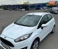 Белый Форд Фиеста, объемом двигателя 1 л и пробегом 47 тыс. км за 8600 $, фото 3 на Automoto.ua