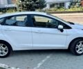 Білий Форд Фієста, об'ємом двигуна 1 л та пробігом 102 тис. км за 8200 $, фото 1 на Automoto.ua