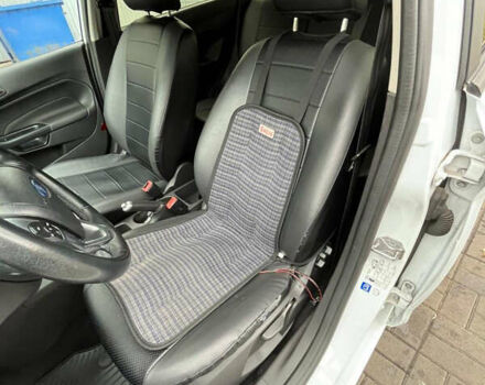 Белый Форд Фиеста, объемом двигателя 1.24 л и пробегом 80 тыс. км за 10000 $, фото 9 на Automoto.ua