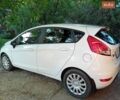 Белый Форд Фиеста, объемом двигателя 1 л и пробегом 86 тыс. км за 8300 $, фото 6 на Automoto.ua