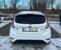 Білий Форд Фієста, об'ємом двигуна 1 л та пробігом 167 тис. км за 7000 $, фото 5 на Automoto.ua