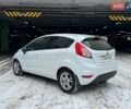 Белый Форд Фиеста, объемом двигателя 1.24 л и пробегом 63 тыс. км за 9690 $, фото 4 на Automoto.ua