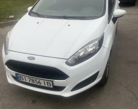 Білий Форд Фієста, об'ємом двигуна 1 л та пробігом 57 тис. км за 10000 $, фото 3 на Automoto.ua