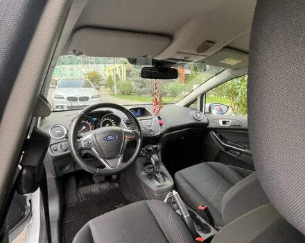 Белый Форд Фиеста, объемом двигателя 1 л и пробегом 127 тыс. км за 7499 $, фото 6 на Automoto.ua