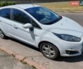Белый Форд Фиеста, объемом двигателя 1 л и пробегом 59 тыс. км за 9999 $, фото 1 на Automoto.ua