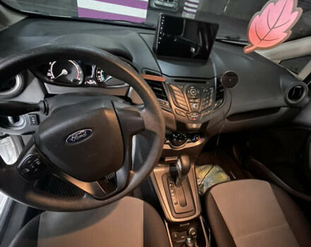 Белый Форд Фиеста, объемом двигателя 1.6 л и пробегом 83 тыс. км за 8600 $, фото 14 на Automoto.ua