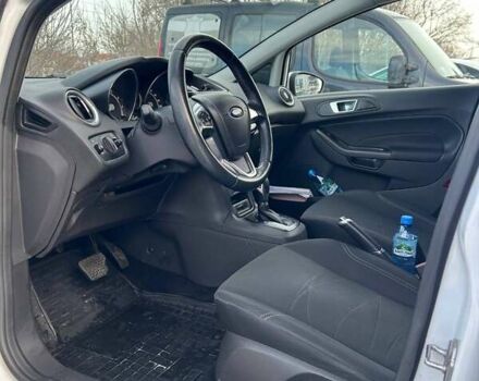 Білий Форд Фієста, об'ємом двигуна 1 л та пробігом 167 тис. км за 7000 $, фото 9 на Automoto.ua