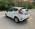 Білий Форд Фієста, об'ємом двигуна 1.6 л та пробігом 150 тис. км за 7400 $, фото 5 на Automoto.ua