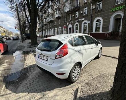 Форд Фиеста 2016 в Днепре (Днепропетровске) на Automoto.ua Белый Форд Фиеста, объемом двигателя 1.24 л и пробегом 160 тыс. км за 6199 $, фото 2 на Automoto.ua