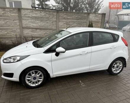 Білий Форд Фієста, об'ємом двигуна 1 л та пробігом 150 тис. км за 7450 $, фото 1 на Automoto.ua