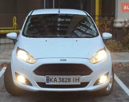 Белый Форд Фиеста, объемом двигателя 1.24 л и пробегом 63 тыс. км за 9900 $, фото 1 на Automoto.ua