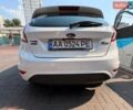 Білий Форд Фієста, об'ємом двигуна 1 л та пробігом 81 тис. км за 12000 $, фото 5 на Automoto.ua