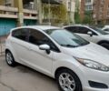 Белый Форд Фиеста, объемом двигателя 1 л и пробегом 170 тыс. км за 4800 $, фото 2 на Automoto.ua