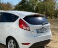 Белый Форд Фиеста, объемом двигателя 1 л и пробегом 120 тыс. км за 5700 $, фото 2 на Automoto.ua