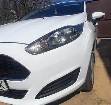 Белый Форд Фиеста, объемом двигателя 1.2 л и пробегом 90 тыс. км за 7700 $, фото 10 на Automoto.ua