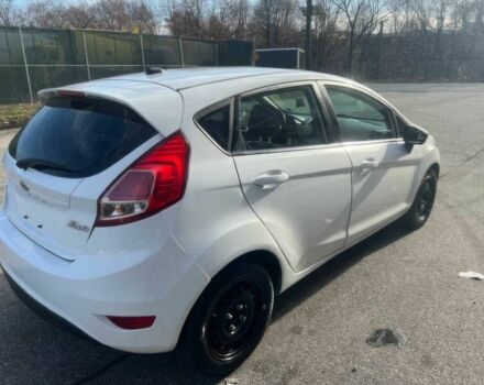 Белый Форд Фиеста, объемом двигателя 1.6 л и пробегом 70 тыс. км за 1400 $, фото 6 на Automoto.ua