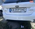 Білий Форд Фієста, об'ємом двигуна 1 л та пробігом 147 тис. км за 6000 $, фото 26 на Automoto.ua