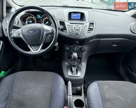 Білий Форд Фієста, об'ємом двигуна 1 л та пробігом 71 тис. км за 8900 $, фото 8 на Automoto.ua