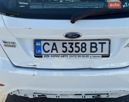 Білий Форд Фієста, об'ємом двигуна 1 л та пробігом 175 тис. км за 4300 $, фото 12 на Automoto.ua