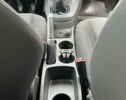 Белый Форд Фиеста, объемом двигателя 1 л и пробегом 103 тыс. км за 6850 $, фото 9 на Automoto.ua