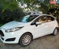 Белый Форд Фиеста, объемом двигателя 1 л и пробегом 86 тыс. км за 8300 $, фото 5 на Automoto.ua