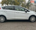 Белый Форд Фиеста, объемом двигателя 1.24 л и пробегом 80 тыс. км за 10000 $, фото 2 на Automoto.ua