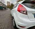 Белый Форд Фиеста, объемом двигателя 1.24 л и пробегом 80 тыс. км за 10000 $, фото 7 на Automoto.ua