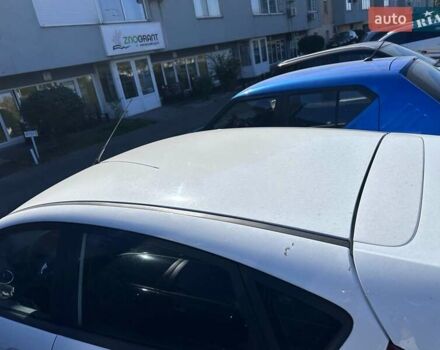 Білий Форд Фієста, об'ємом двигуна 1 л та пробігом 147 тис. км за 6000 $, фото 10 на Automoto.ua