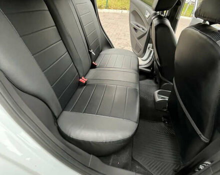 Белый Форд Фиеста, объемом двигателя 1.24 л и пробегом 80 тыс. км за 10000 $, фото 10 на Automoto.ua