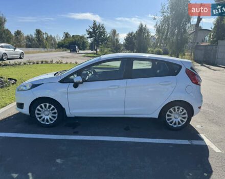 Белый Форд Фиеста, объемом двигателя 1 л и пробегом 132 тыс. км за 8500 $, фото 6 на Automoto.ua