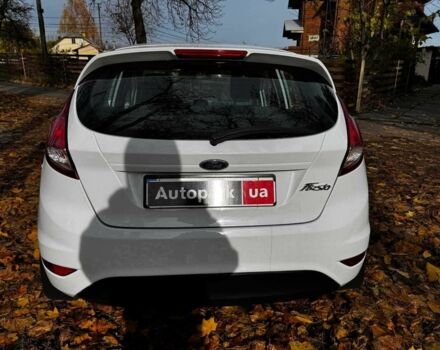 Белый Форд Фиеста, объемом двигателя 1.4 л и пробегом 149 тыс. км за 6940 $, фото 6 на Automoto.ua