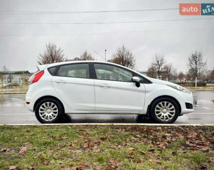 Белый Форд Фиеста, объемом двигателя 1 л и пробегом 132 тыс. км за 7800 $, фото 7 на Automoto.ua