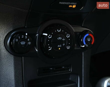 Белый Форд Фиеста, объемом двигателя 1.5 л и пробегом 115 тыс. км за 8499 $, фото 22 на Automoto.ua