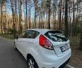 Білий Форд Фієста, об'ємом двигуна 1 л та пробігом 115 тис. км за 7700 $, фото 2 на Automoto.ua