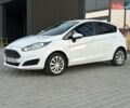 Білий Форд Фієста, об'ємом двигуна 1 л та пробігом 54 тис. км за 9900 $, фото 3 на Automoto.ua