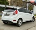 Білий Форд Фієста, об'ємом двигуна 1.6 л та пробігом 138 тис. км за 7500 $, фото 5 на Automoto.ua