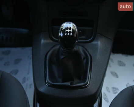 Белый Форд Фиеста, объемом двигателя 1.5 л и пробегом 115 тыс. км за 8499 $, фото 23 на Automoto.ua