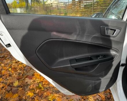 Белый Форд Фиеста, объемом двигателя 1.4 л и пробегом 149 тыс. км за 6940 $, фото 21 на Automoto.ua